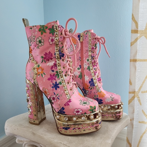 Rare Azalea Wang Satin Embroidered Crystal Chunky Boots - Picture 6 of 7